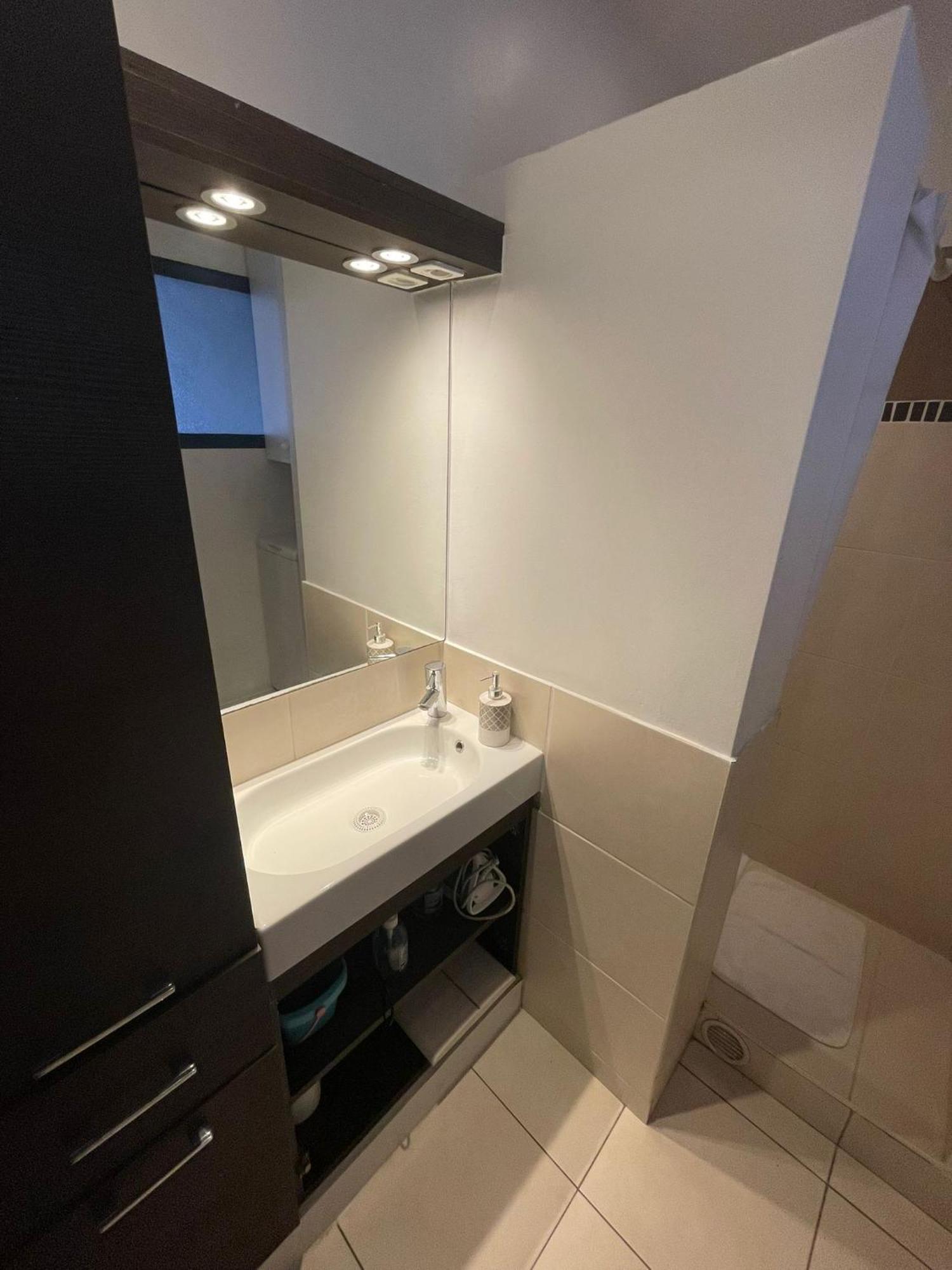 Agreable Chambre D'Hote A 50M De La Mer Cannes Esterno foto